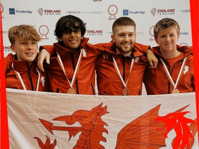 Commonwealth Bronze for Cadet Men's Epee Team