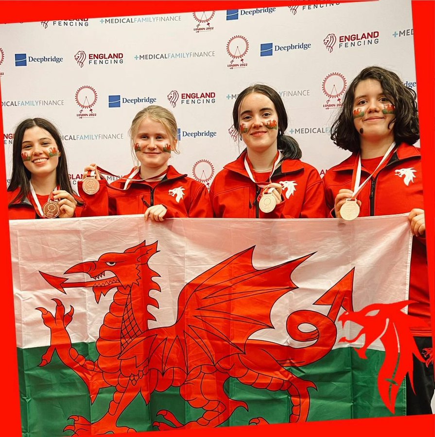 Commonwealth Bronze for Cadet Women's Epee Team